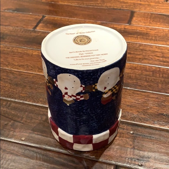 Boyds Collection Burt’s Bundle Up Utensil Crock - Picture 6 of 8